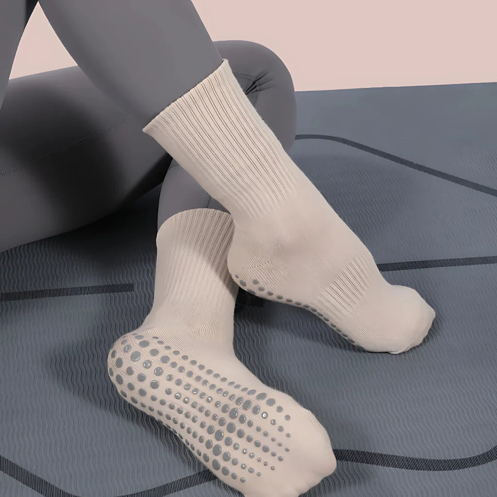BREATHABLE COTTON YOGA SOCKS FOR WOMEN - Khaki / One Size - Yoga Socks