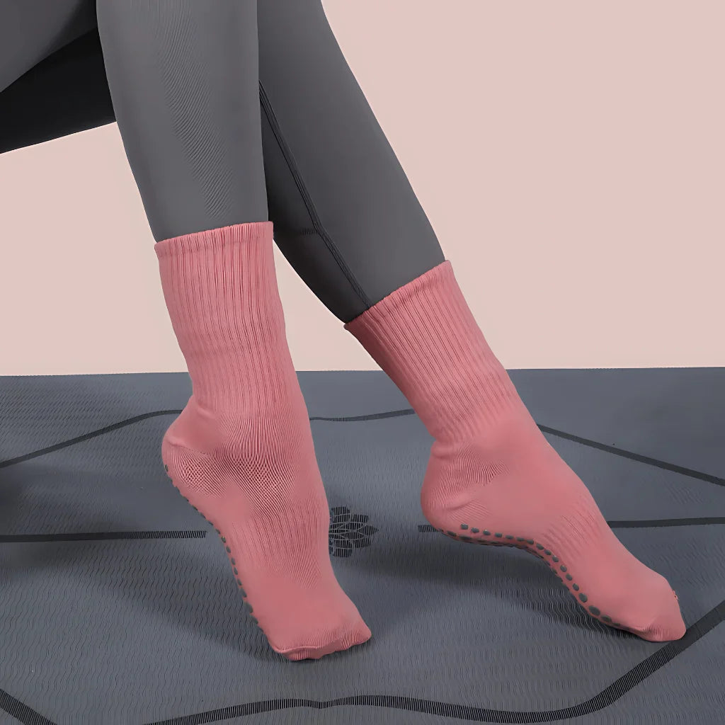 BREATHABLE COTTON YOGA SOCKS FOR WOMEN - Pink / One Size - Yoga Socks