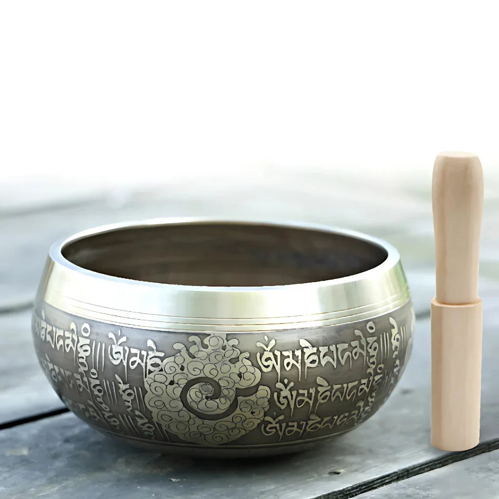 HANDMADE SINGING BOWL FOR MEDITATION & HEALING - With mallet / 9.5cm - sound bowl