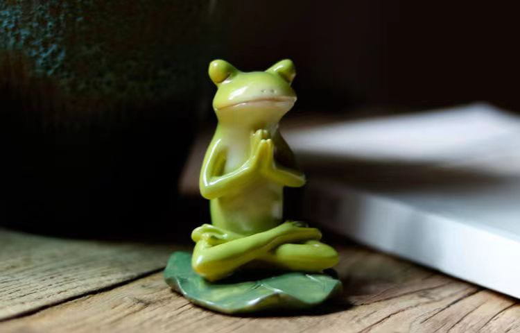 MEDITATION BUNNY AND FROG YOGA STATUES FOR SERENE DÉCOR