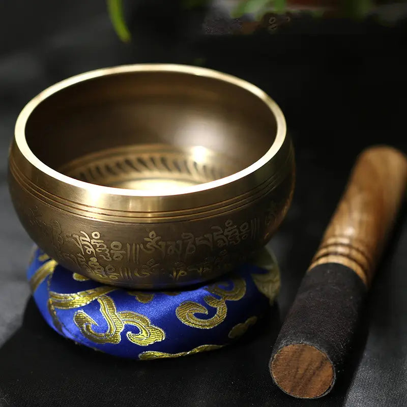 HANDCRAFTED SINGING BOWL WITH AUSPICIOUS KNOT ENGRAVING