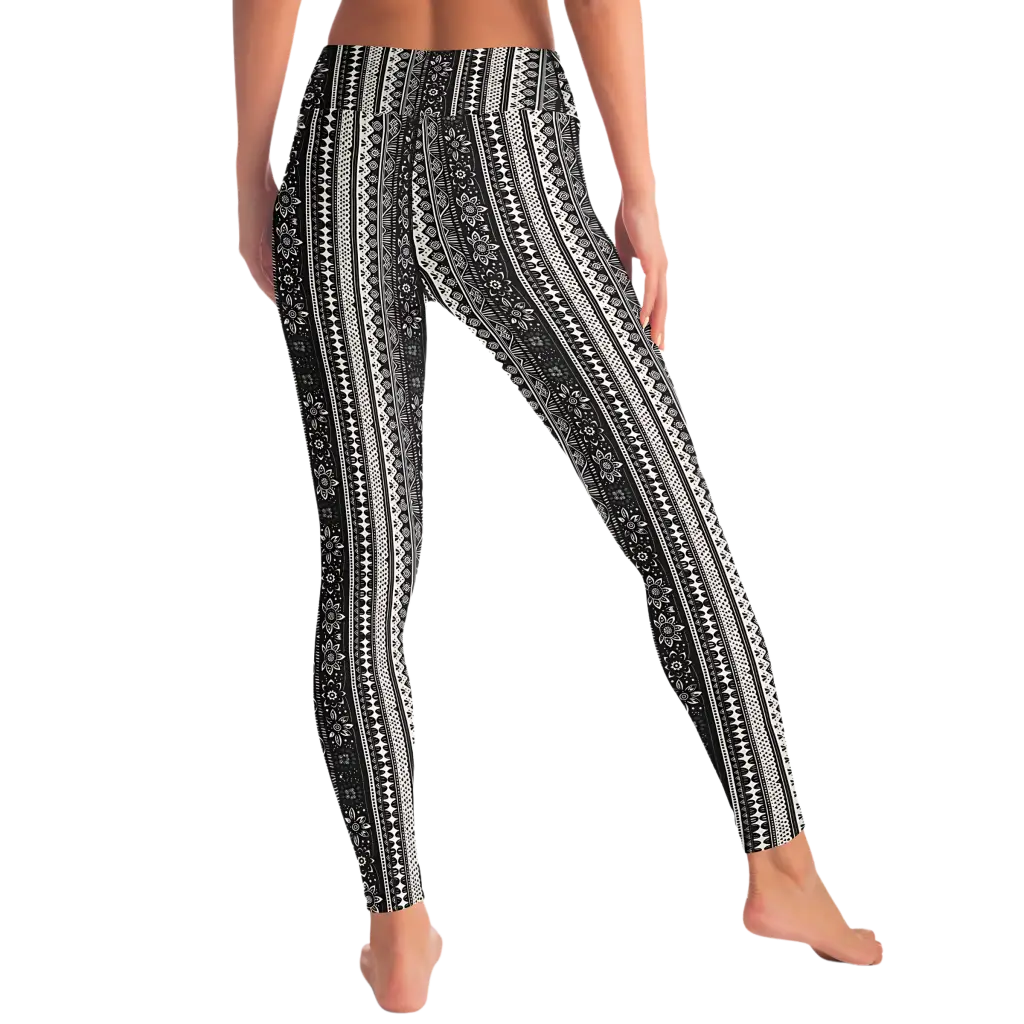 BOHO ETHNIC BLACK WHITE YOGA LEGGINGS WITH POCKET - Yoga