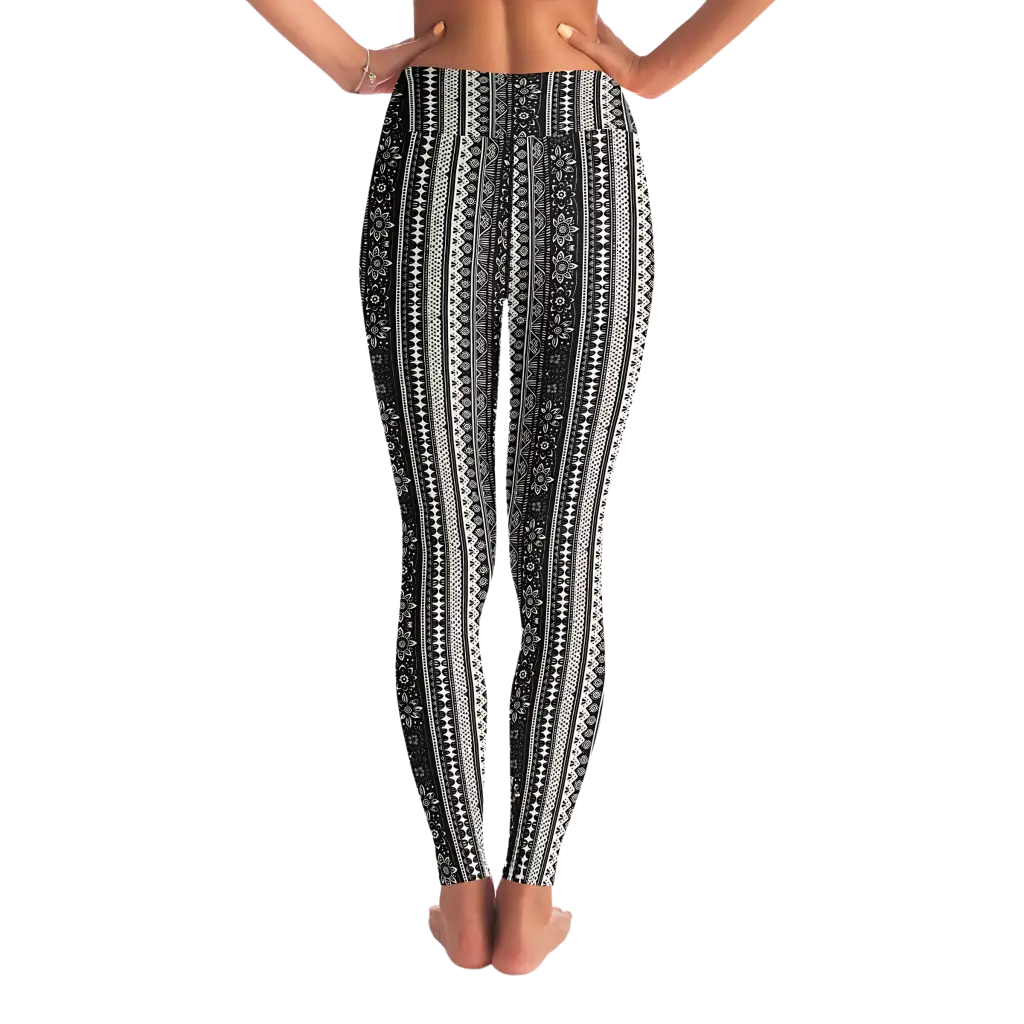 BOHO ETHNIC BLACK WHITE YOGA LEGGINGS WITH POCKET - Yoga