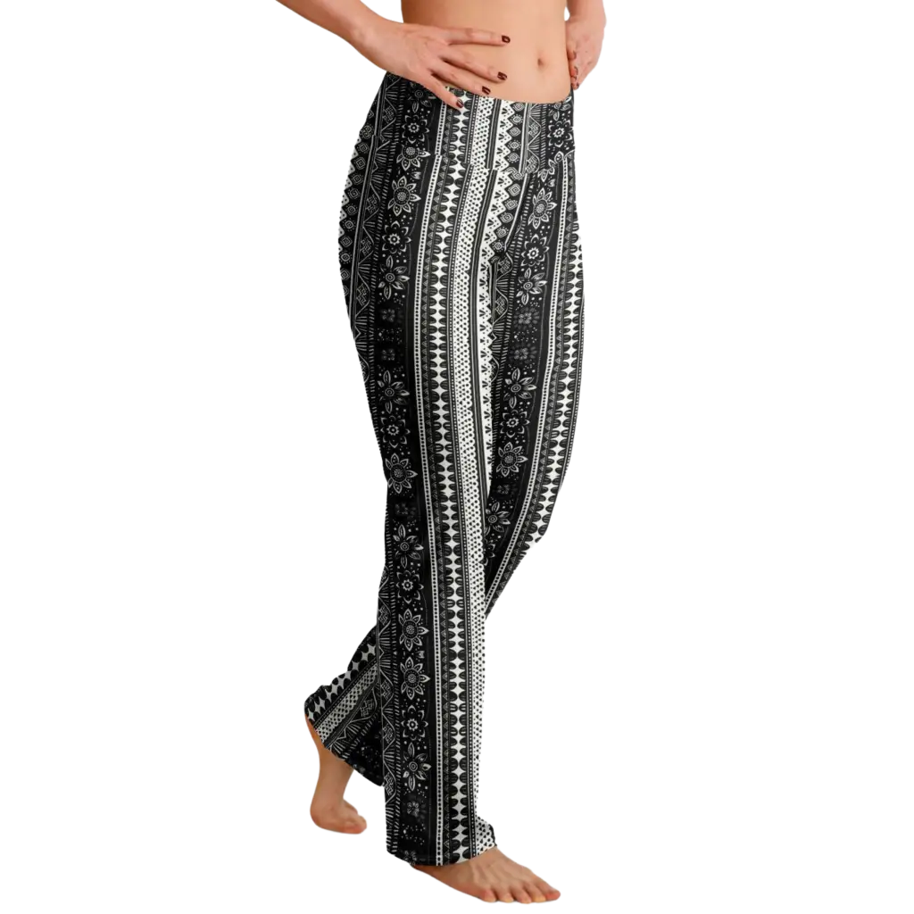 BOHO ETHNIC FLARE LEGGINGS - Flare Leggings - AOP