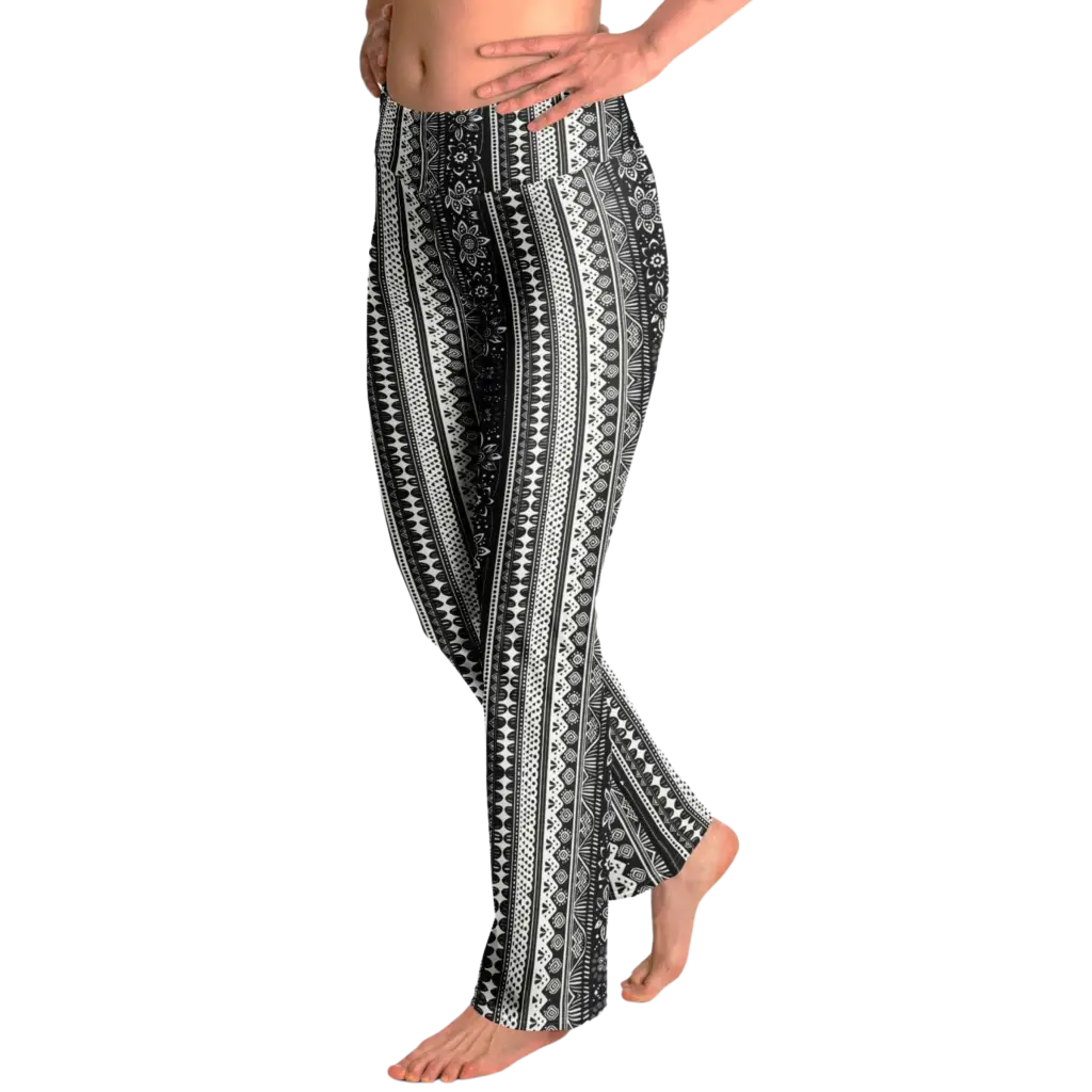 BOHO ETHNIC FLARE LEGGINGS - Flare Leggings - AOP