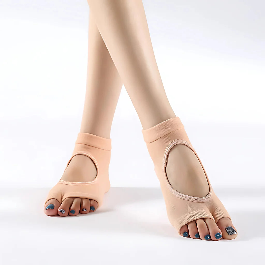 EXPOSED TOE NON SLIP YOGA SOCKS FOR PILATES AND DANCE - Skin Color / Average Size - Yoga Socks