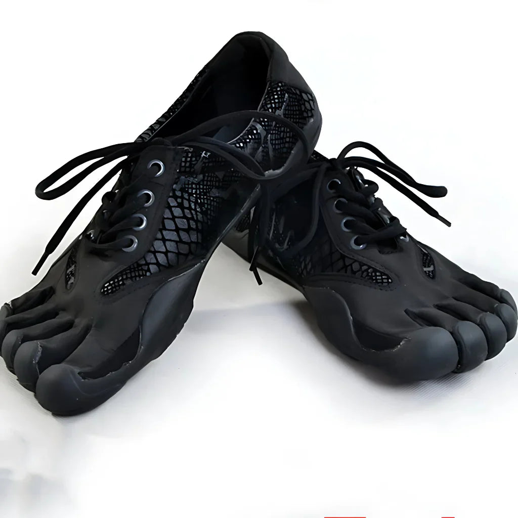 FIVE TOE NON SLIP YOGA SHOES FOR WOMEN AND MEN - Black Snake / 39 - Yoga Shoes