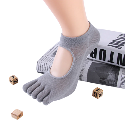 NON-SLIP YOGA SOCKS - BREATHABLE & GRIP - Grey - Yoga Socks