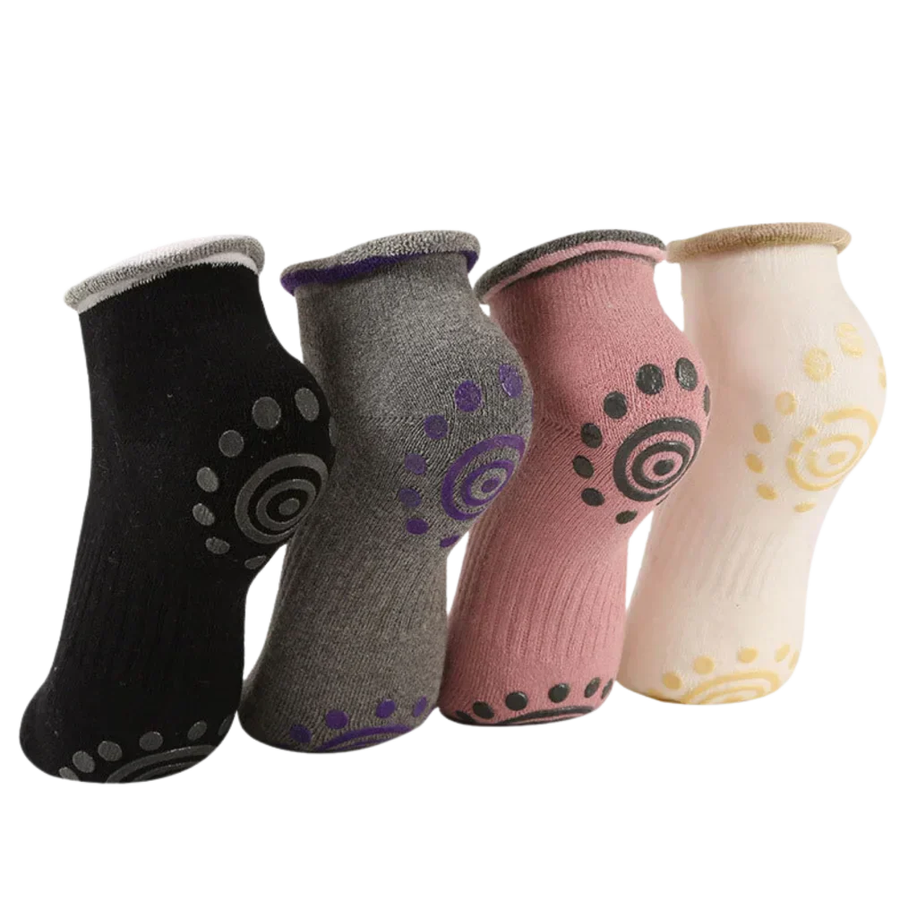 NON SLIP YOGA SOCKS WITH GRIPS - BEST PILATES GRIP SOCKS - 4 color / One size - Yoga Socks