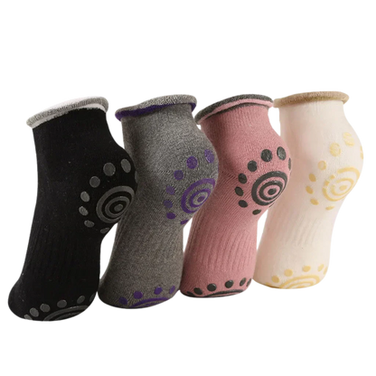 NON SLIP YOGA SOCKS WITH GRIPS - BEST PILATES GRIP SOCKS - 4 color / One size - Yoga Socks