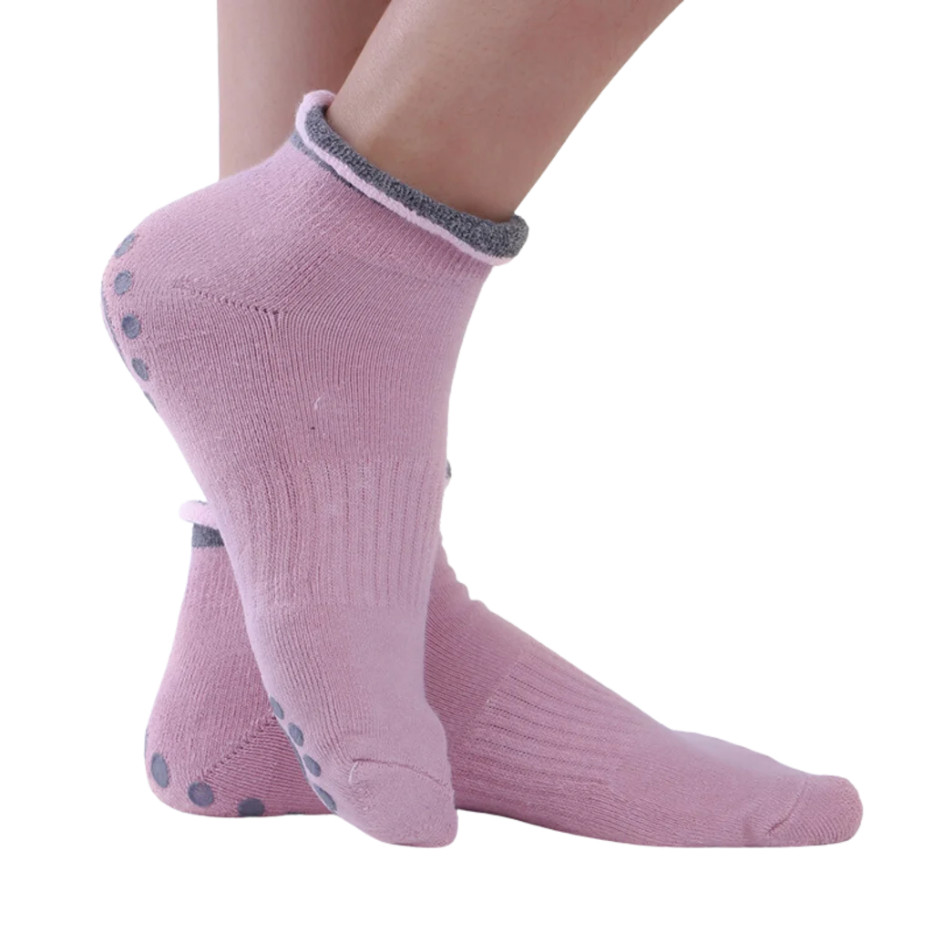 NON-SLIP YOGA SOCKS WITH SILICONE GRANULES - Yoga Socks