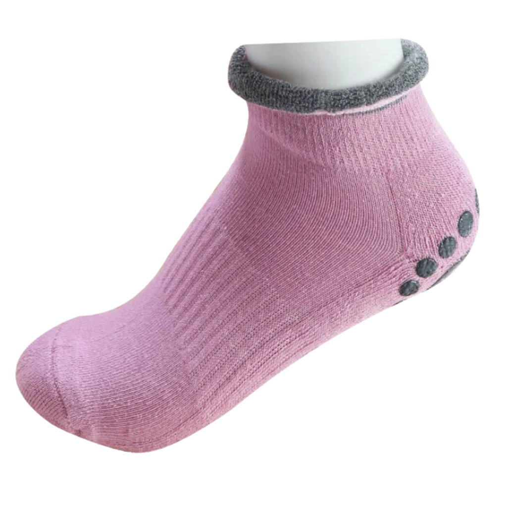 NON-SLIP YOGA SOCKS WITH SILICONE GRANULES - Pink