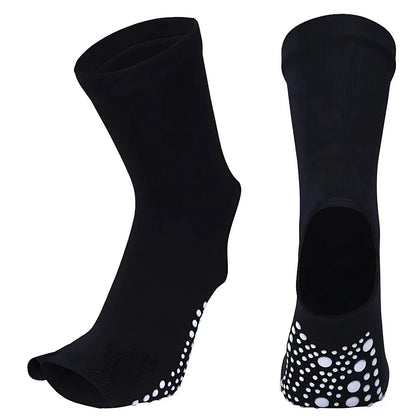 Split Toe Socks For Yoga With Non Slip Grip - Black / one size